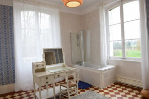 La salle de bain de la chambre des invités