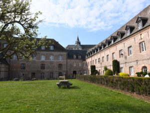 hotel-dieu-ville-historique-eu-76260